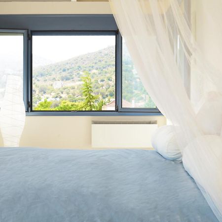 Blueline Guesthouse Agios Dimitrios  Екстер'єр фото