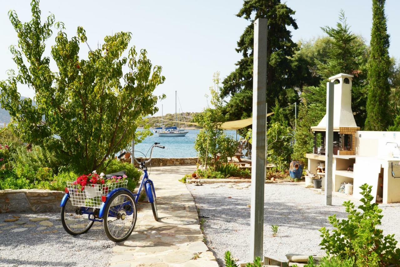 Blueline Guesthouse Agios Dimitrios  Екстер'єр фото